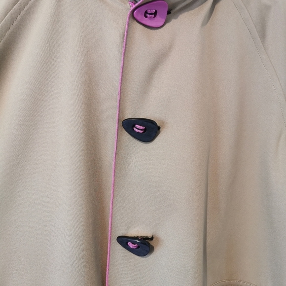 NEW with tags Ubu reversible rain jacket black and neutral with pink accents - Picture 9 of 16